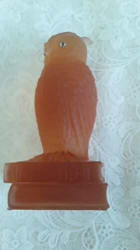 Degenhart Pressed Glass Wise Ole Owl On Books Amber Figurine Figural Paperweight